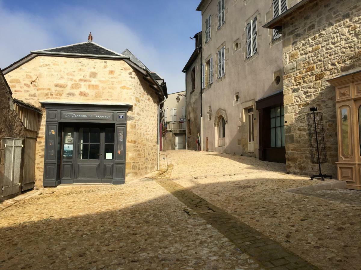 Les Maisons Du Perigord Terrasson Eksteriør billede