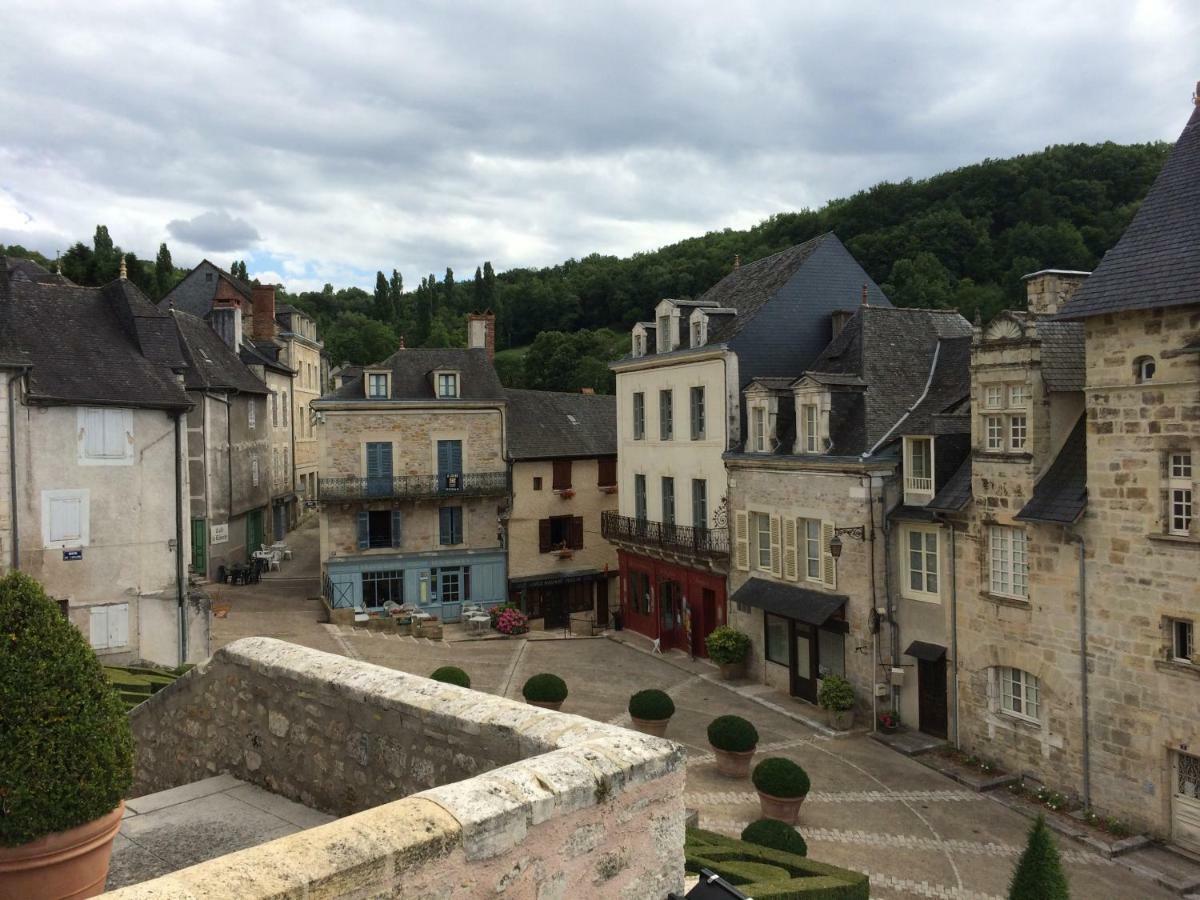 Les Maisons Du Perigord Terrasson Eksteriør billede
